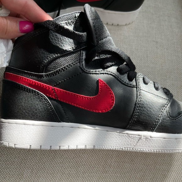 Air Jordan 1 GS 'Rare Air size 6.5Y - Picture 2 of 5